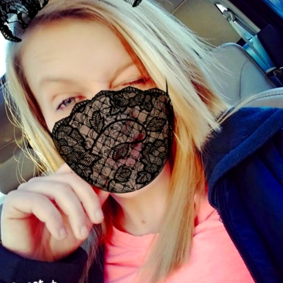 Meet your Posher, Kala - Picture 1 of 1